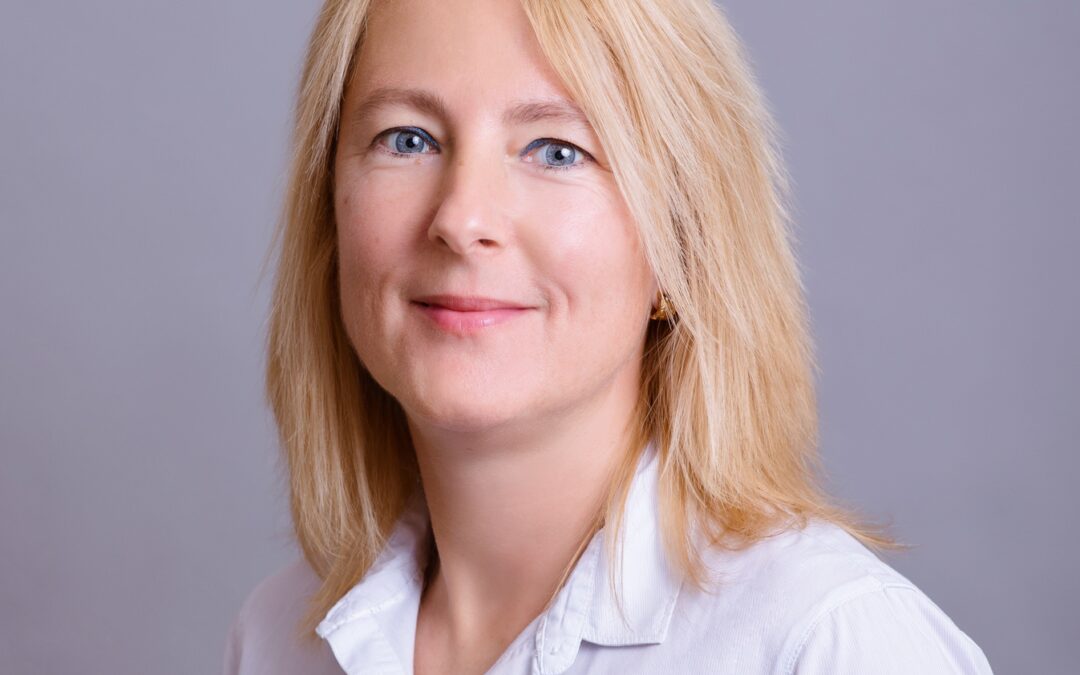 Dr. Bense Nóra