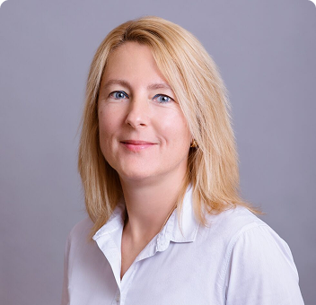 Dr. Bense Nóra